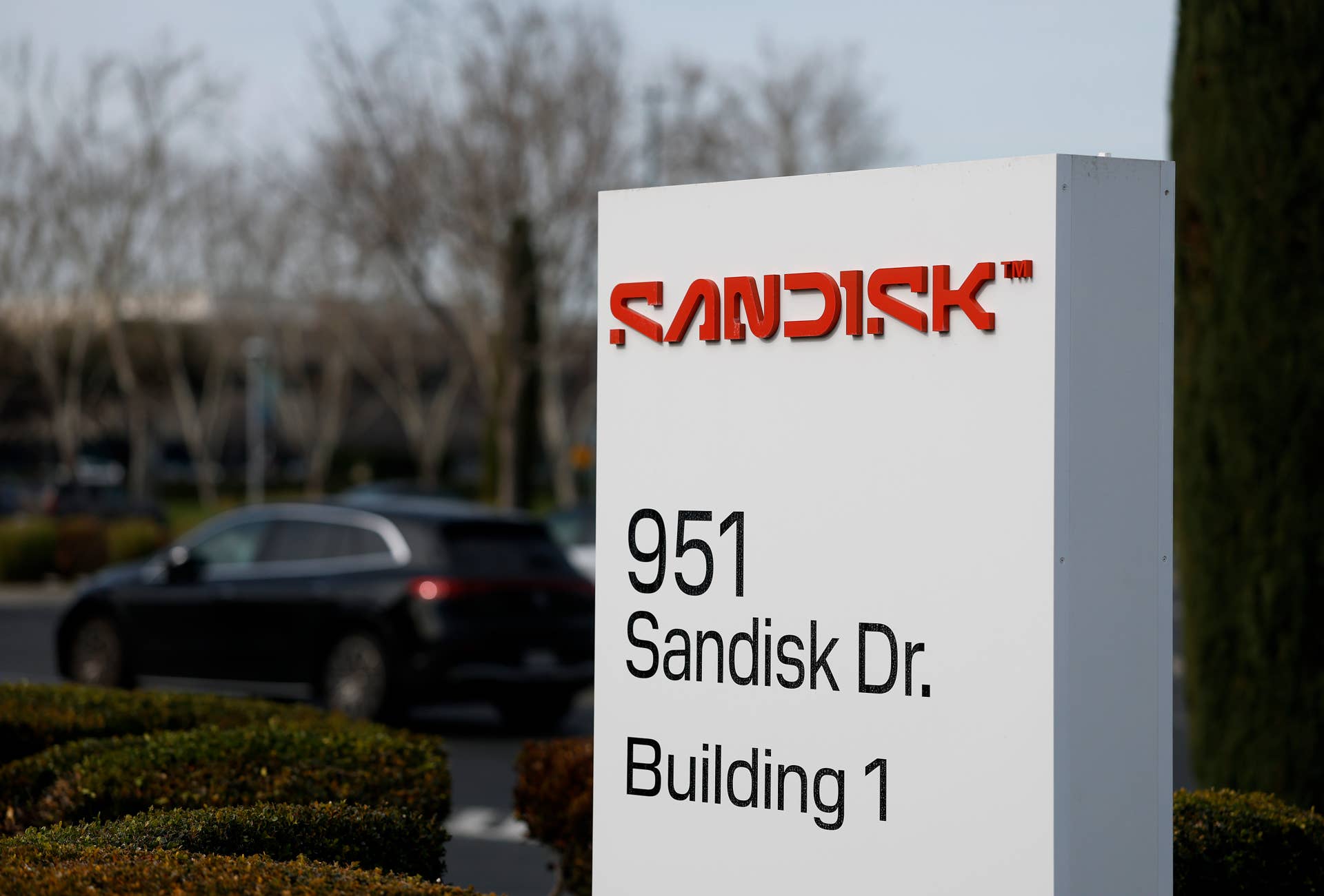 Bank of America resets Sandisk stock price for the rest of 2026