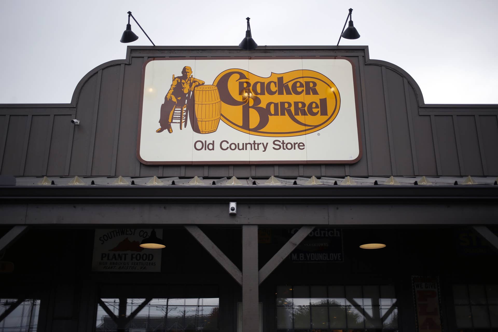 Cracker Barrel brings back beloved '90s menu item