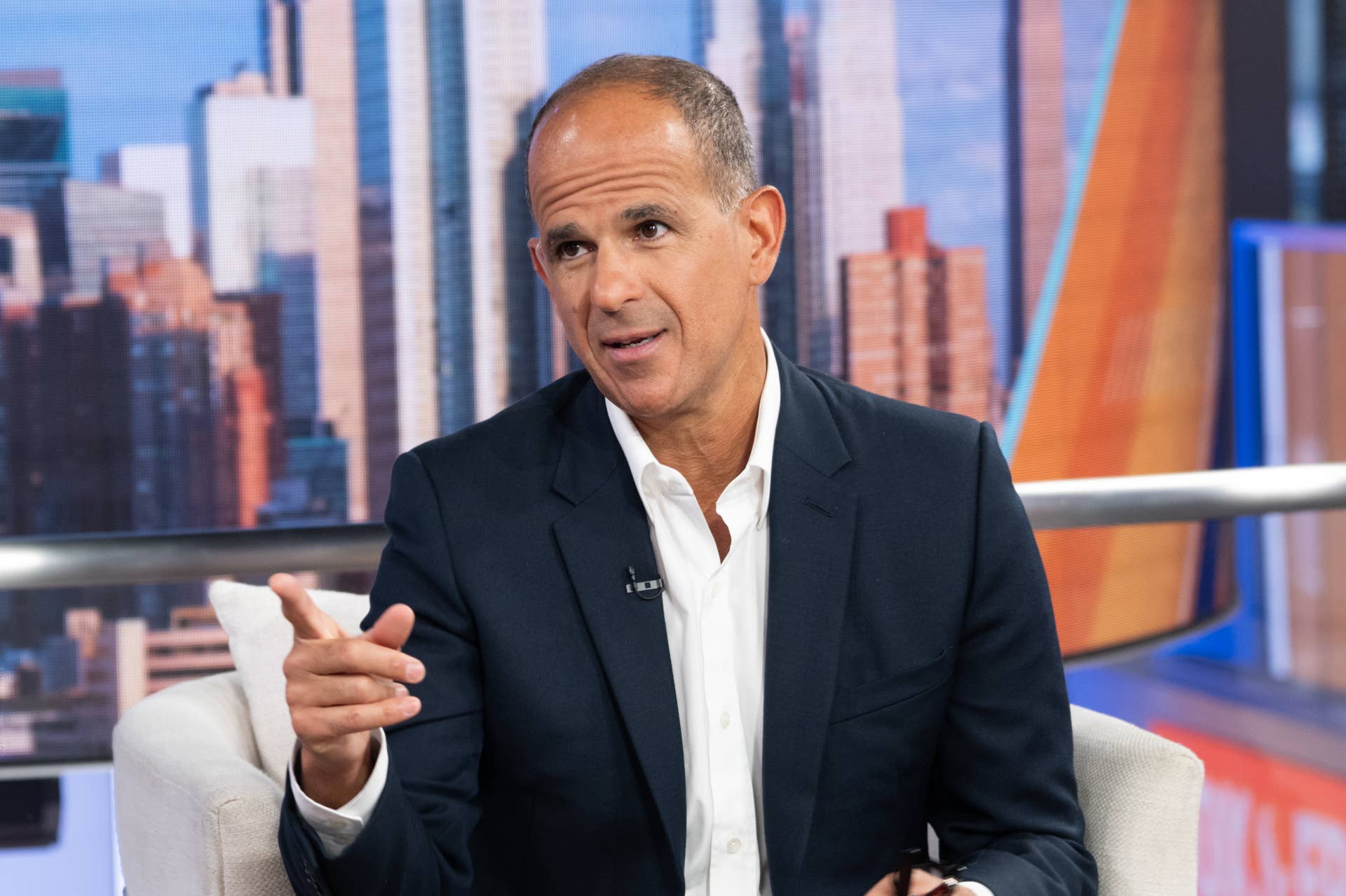Bed Bath & Beyond CEO sends stark AI warning to workers - TheStreet