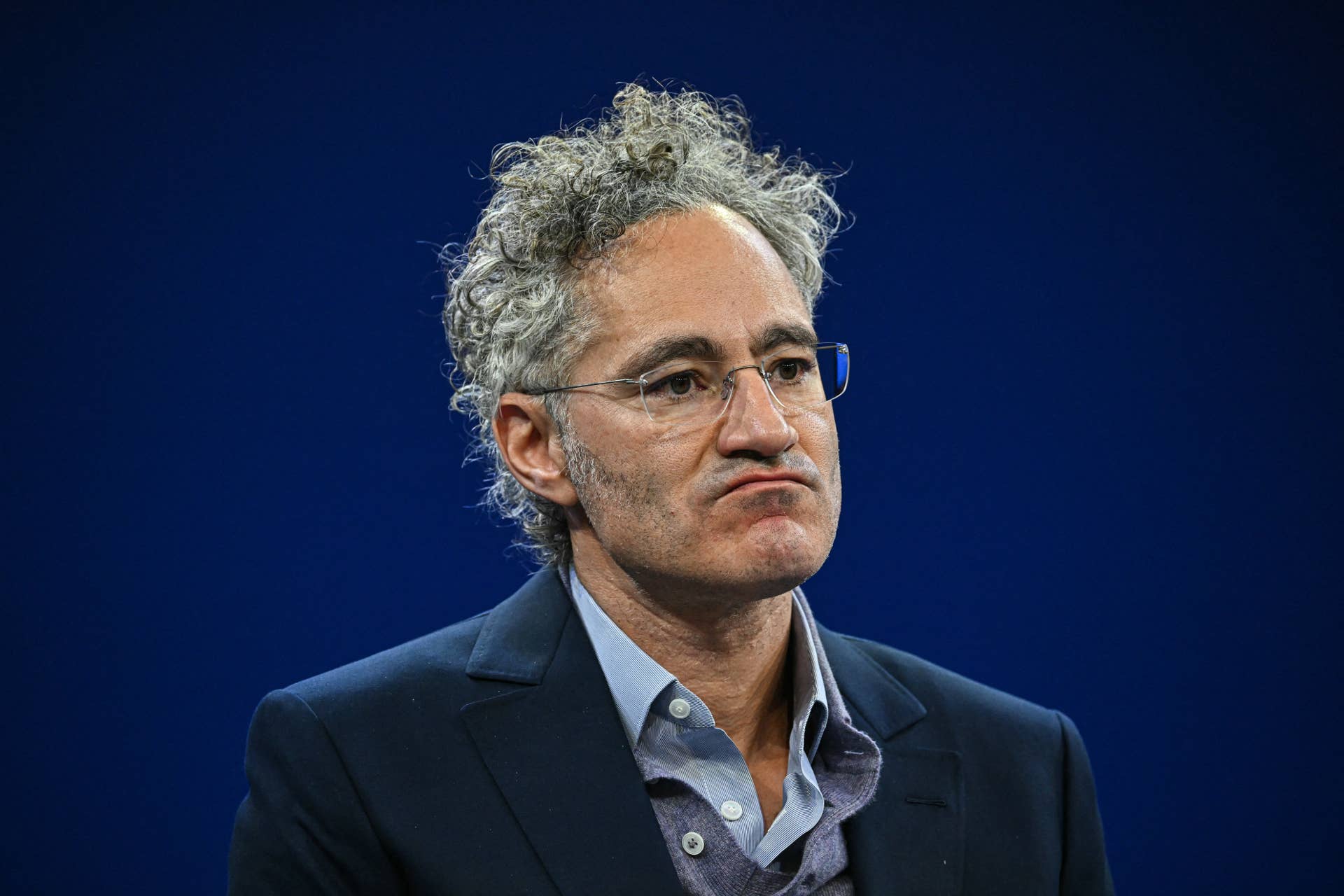 تتحدى شركة Palantir القاعدة المركزية لبرامج المؤسسات بثلاث كلمات قاسية
