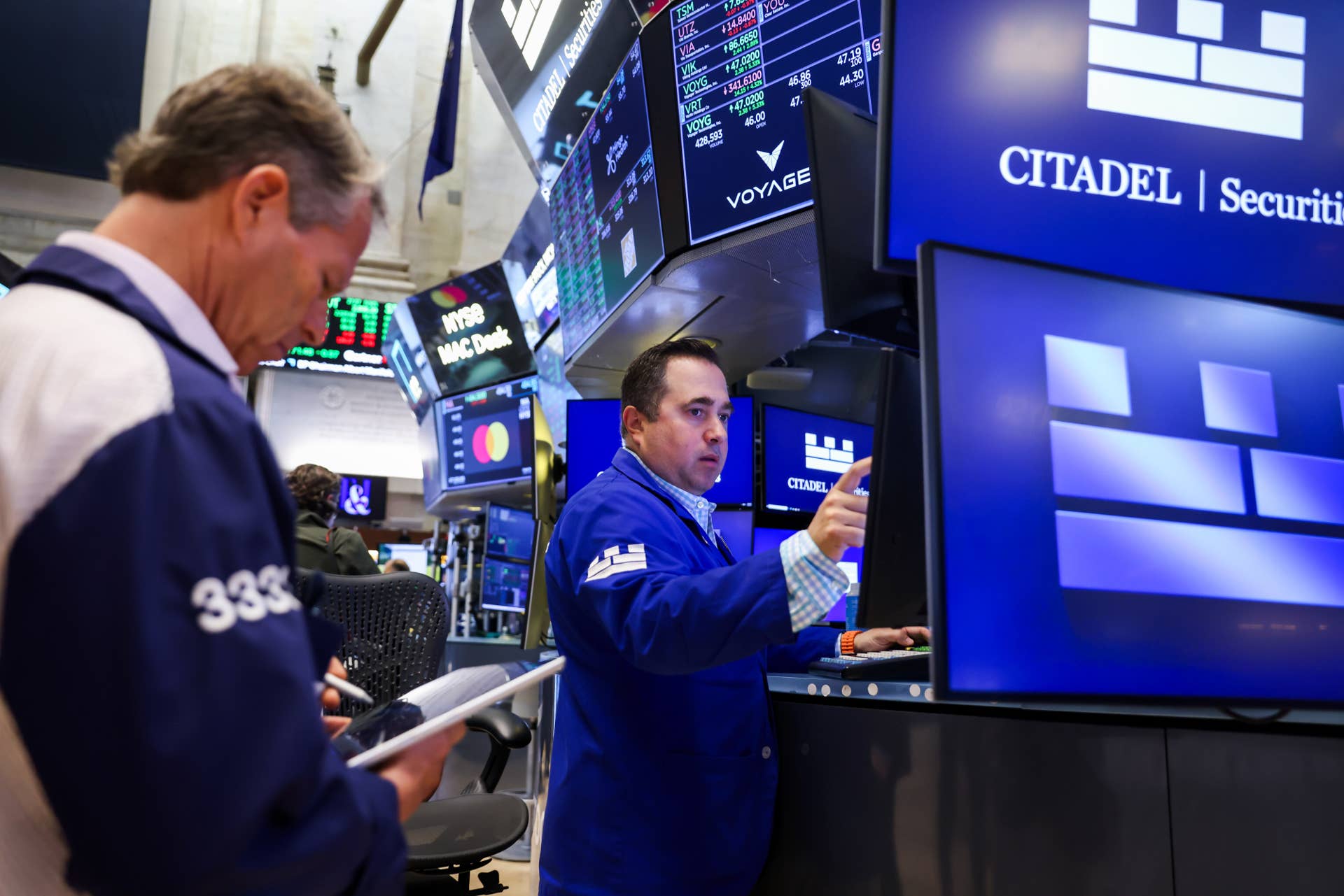 Skip stock picking: how investors should play AI now