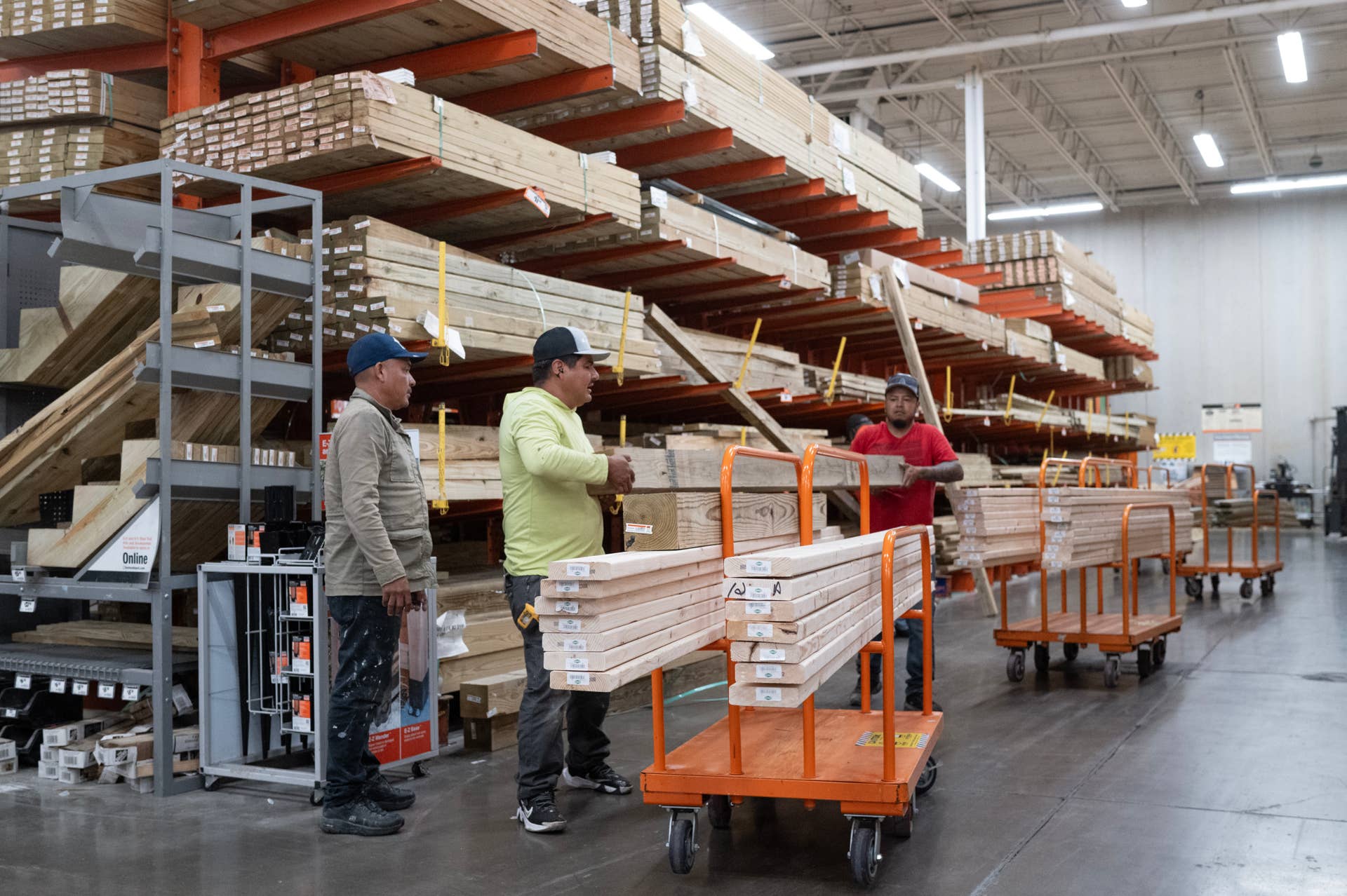 Home Depot struggles to reverse a concerning customer trend