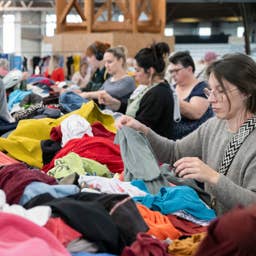 ThredUp, H&amp;M beg for major thrift store change