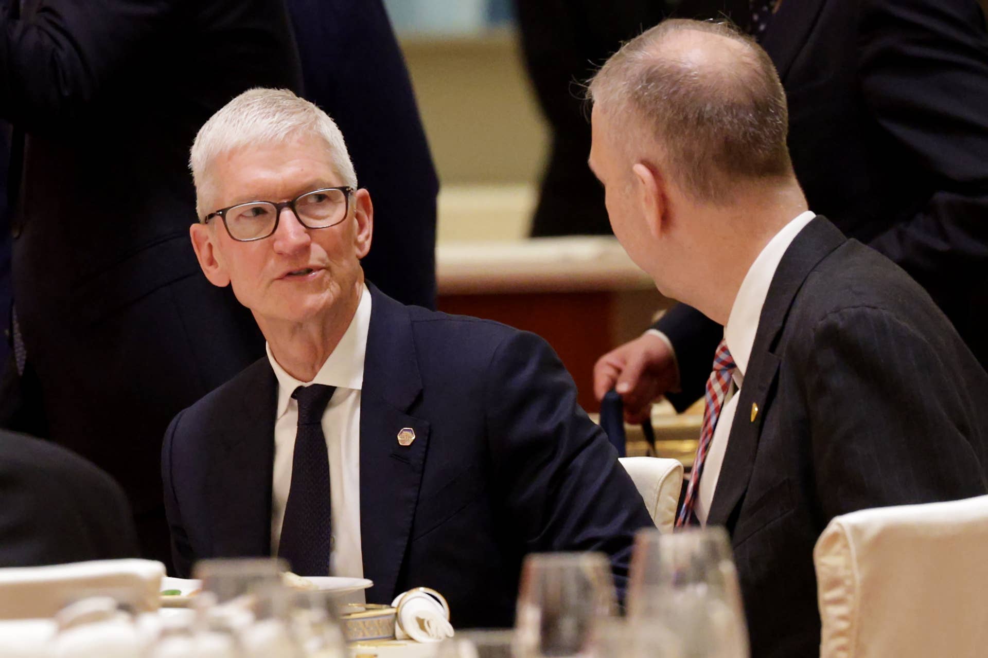 Apple تقوم بخطوة صامتة للذكاء الاصطناعي من شأنها أن تغير أجهزة iPhone، Vision Pro