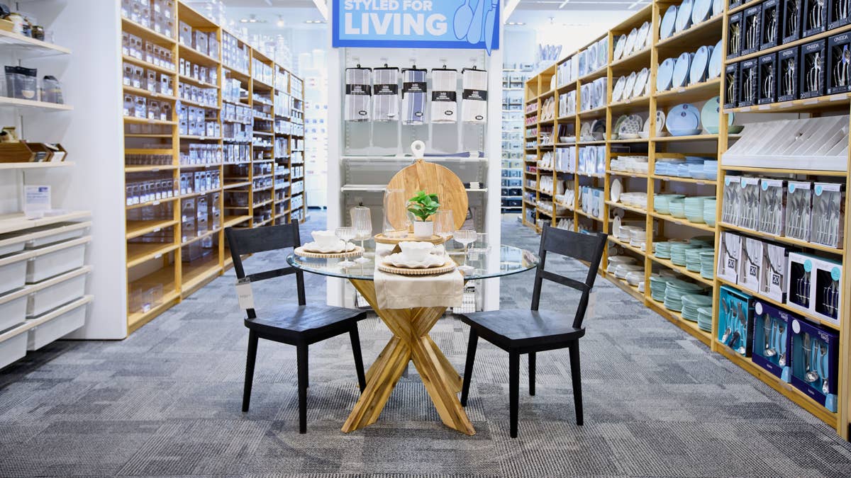 After bankruptcy shutdown, big retail name makes brick-and-mortar comeback