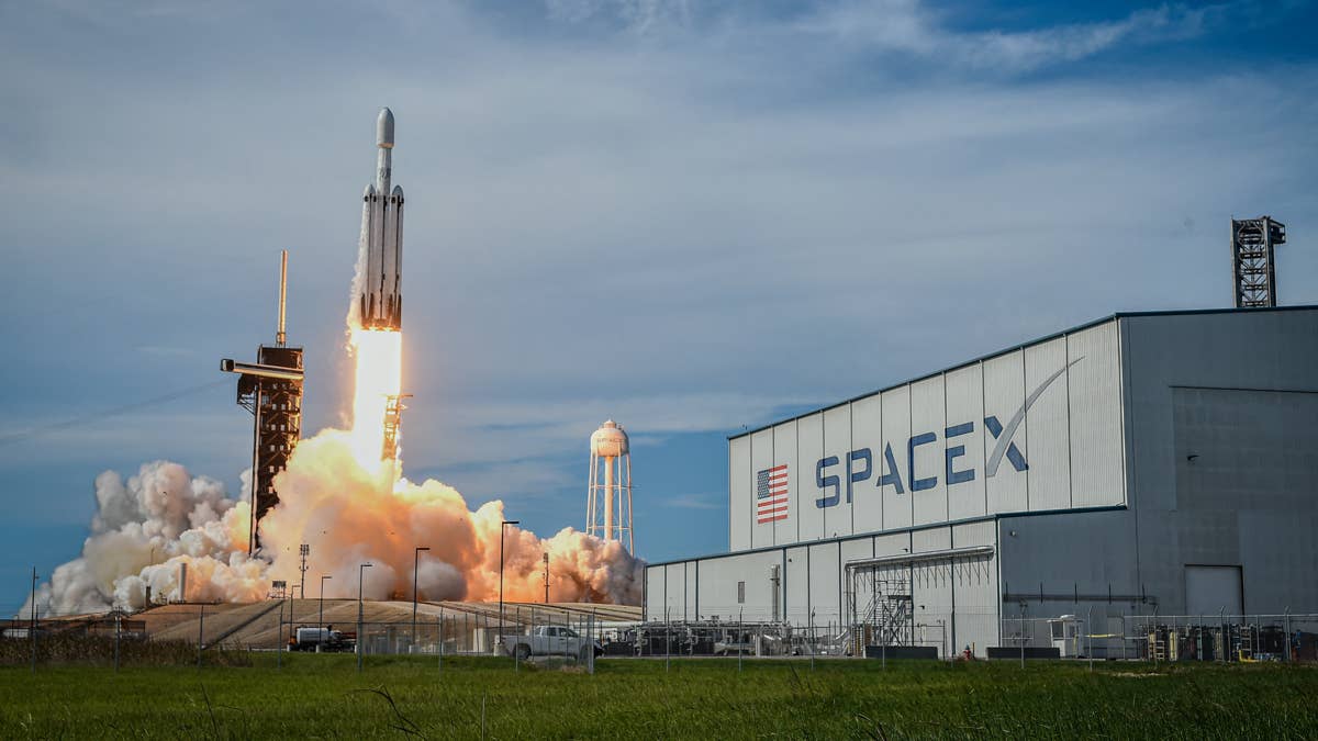 Morningstar drops bombshell message on SpaceX IPO