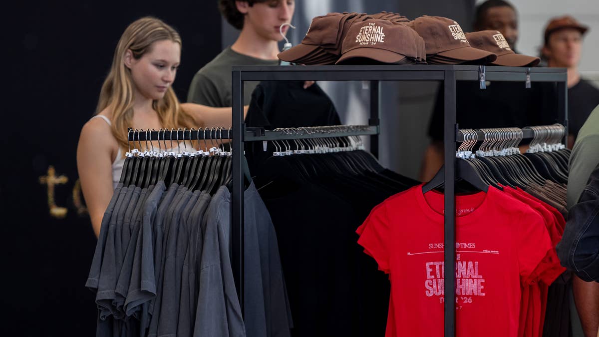 Luxury retail chain wins court approval, exits bankruptcy