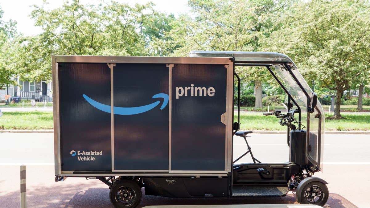 What is Amazon's free cash flow in 2026?