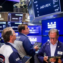 Wells Fargo new S&amp;P 500 target sends investors clear signal