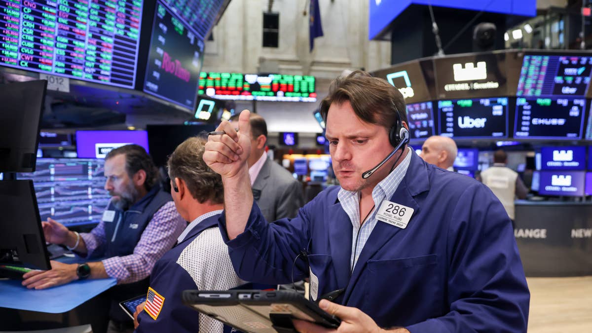 Wells Fargo revamps S&P 500 target for the rest of 2026