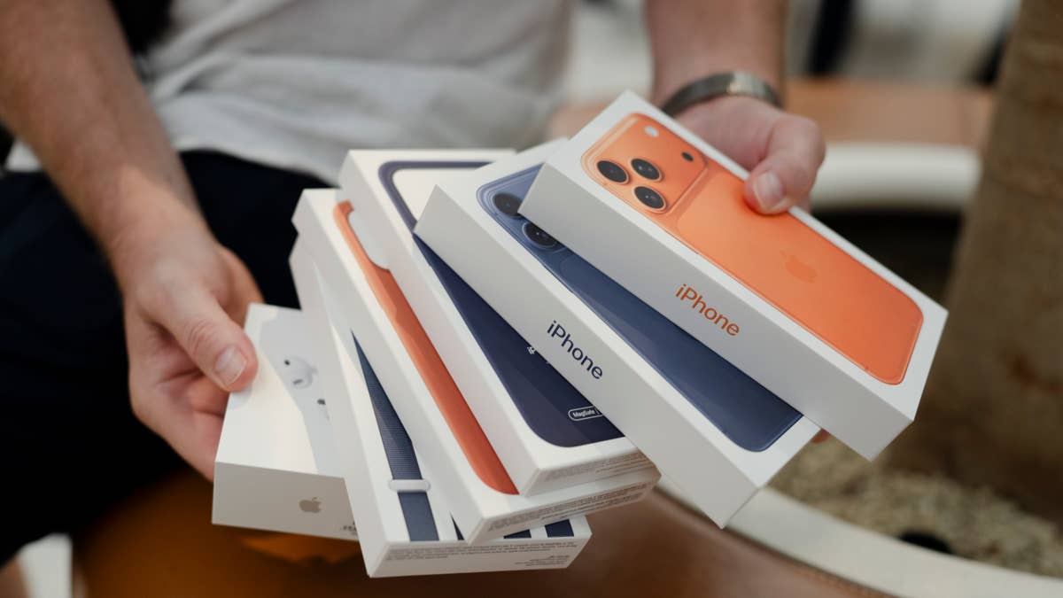 Apple CEO sends worrying message on rising iPhone costs