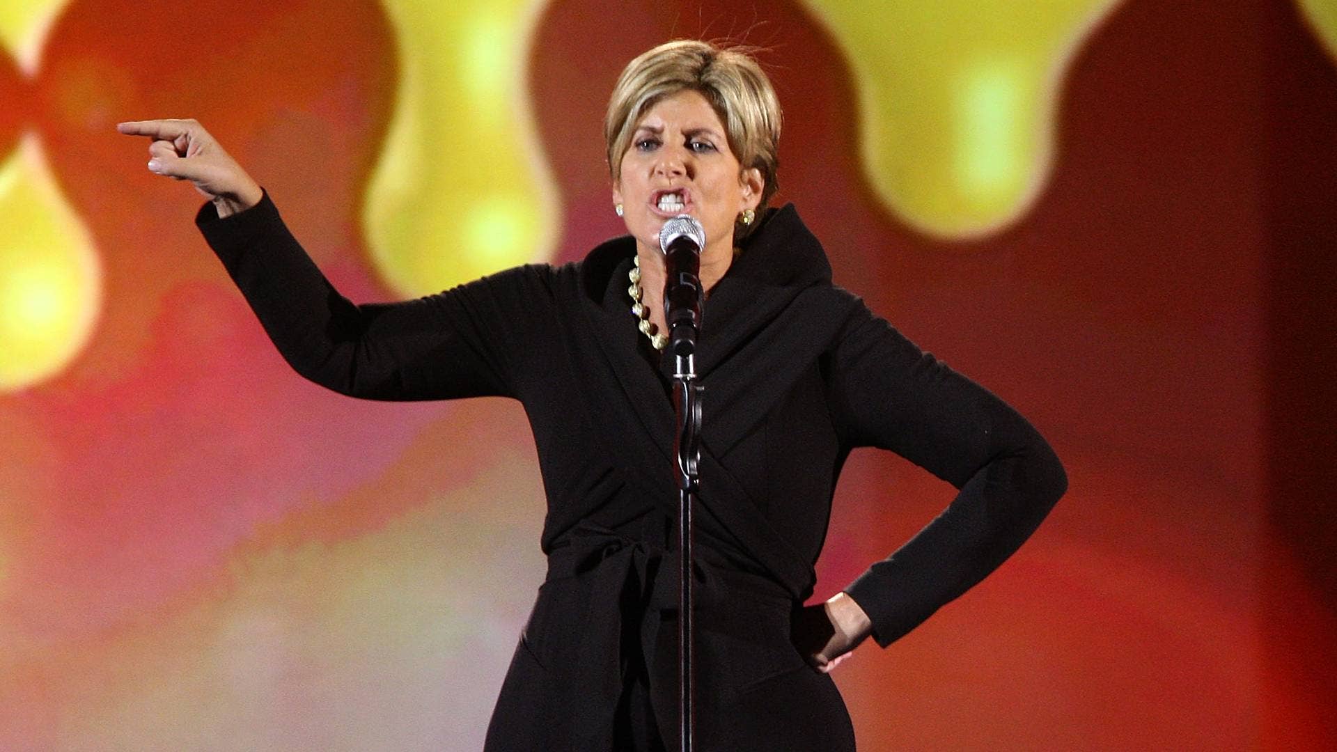 Suze Orman calls out a Social Security claiming risk for retirees