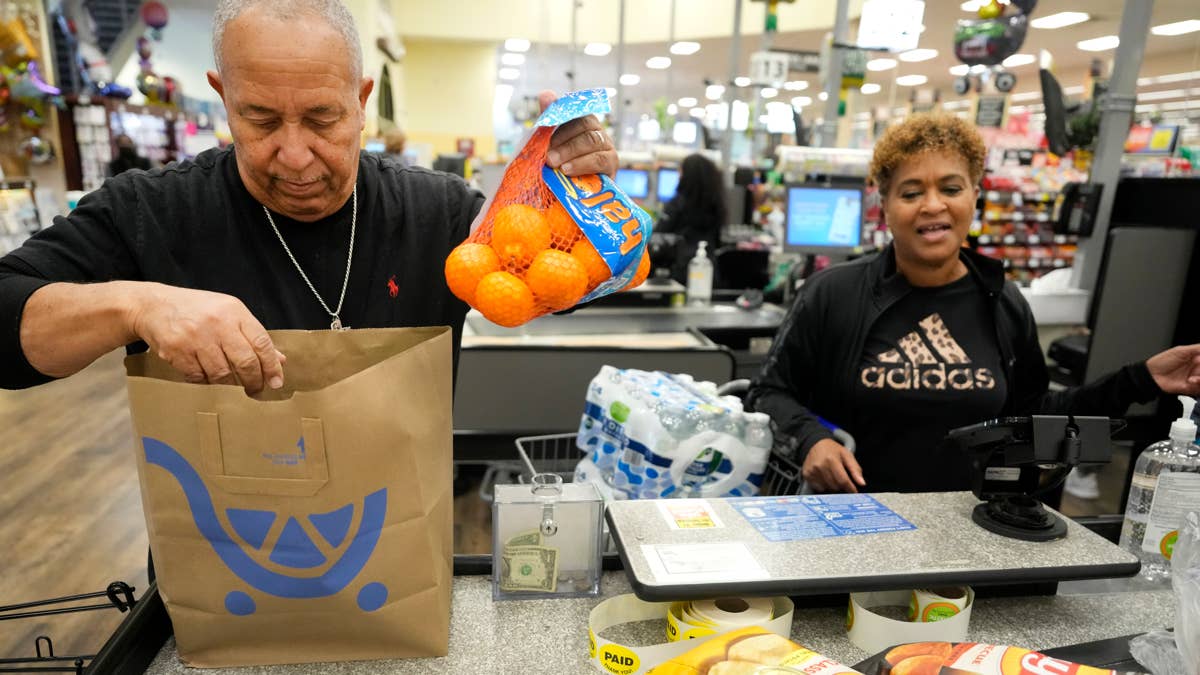 การร่วงลงของหุ้น Kroger เผยให้เห็นปัญหาใหญ่กว่าในธุรกิจค้าปลีกอาหาร