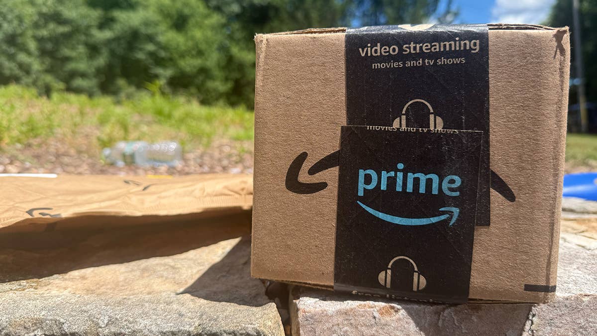 Amazon's $38 motion-sensor solar lights monitor 600 square feet without electricity