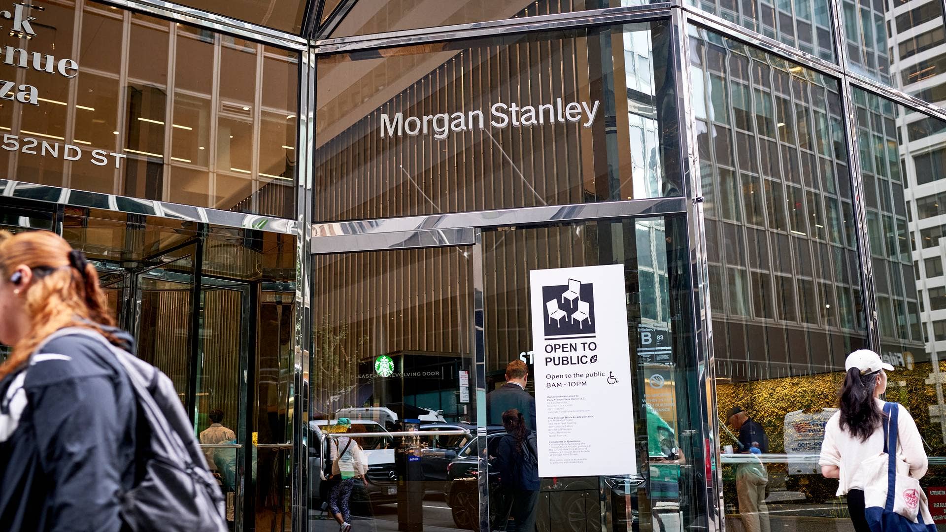Morgan Stanley sees travel credit cards testing banks' edge