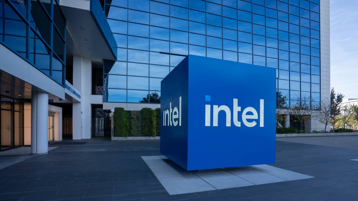 Intel surge hints far beyond Apple news