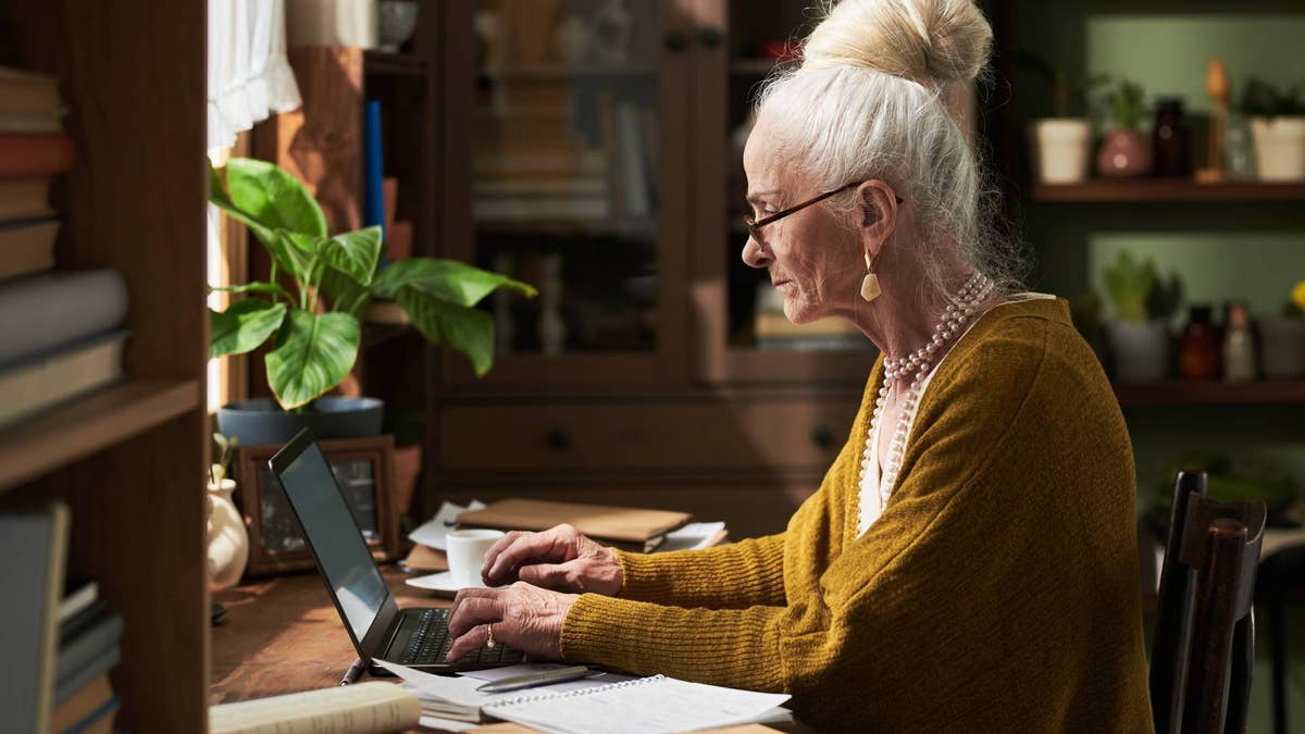 Social Security cuts raise new fears for women