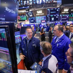 Wedbush spots clear investor opportunities in tech stocks