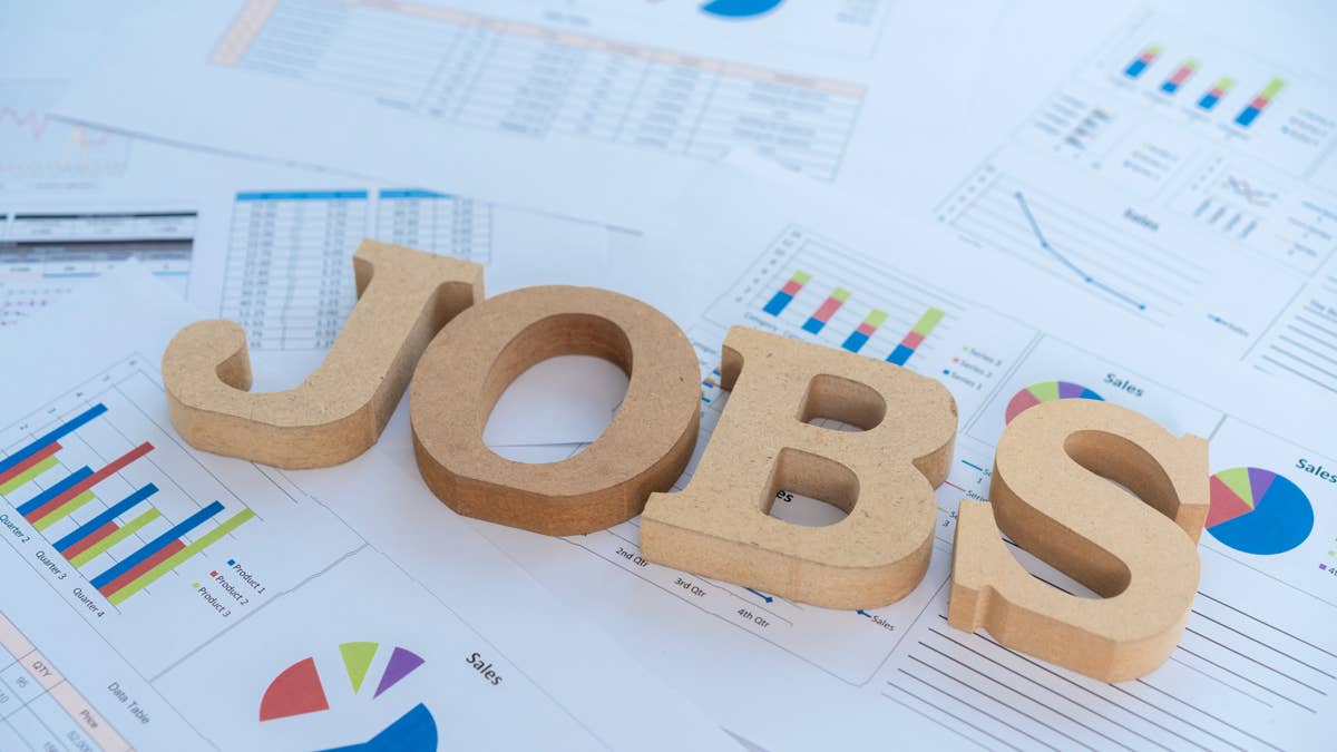 New jobs data reveals troubling wave of cuts at retail and restaurant chains