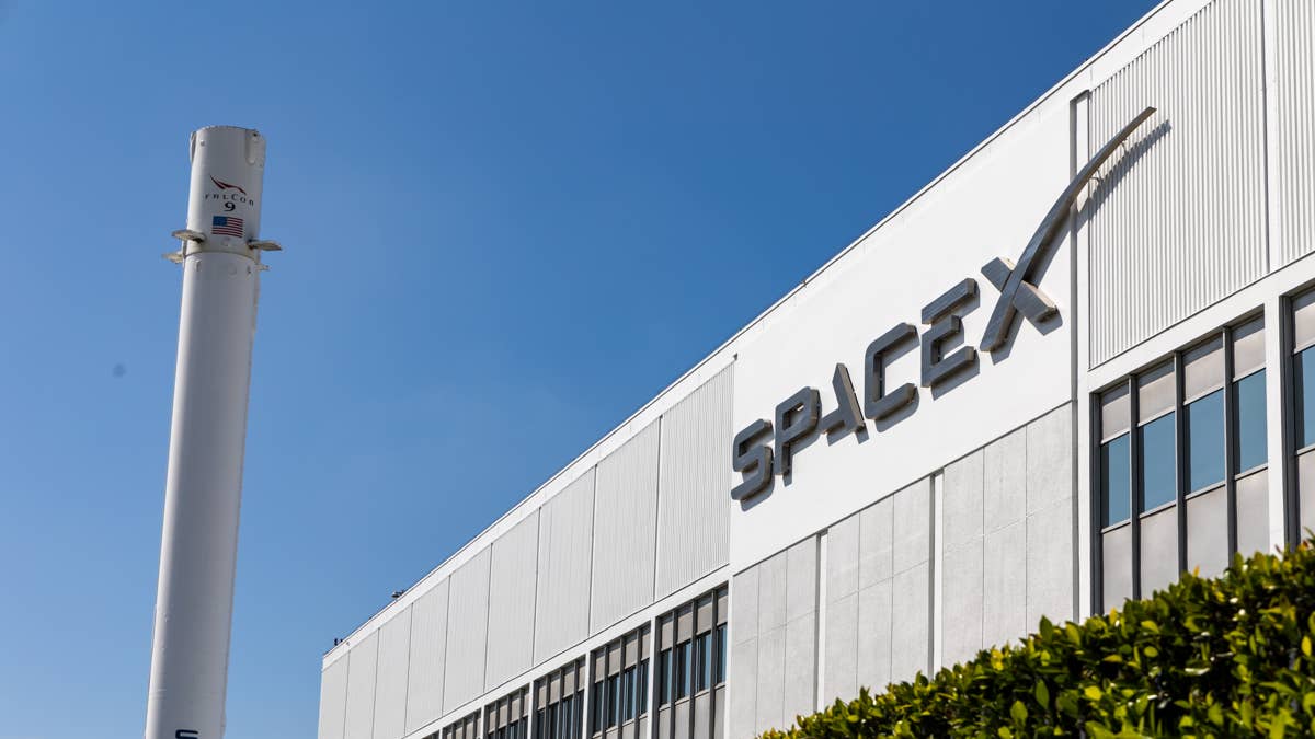 SpaceX renews investor hope with bold new plan