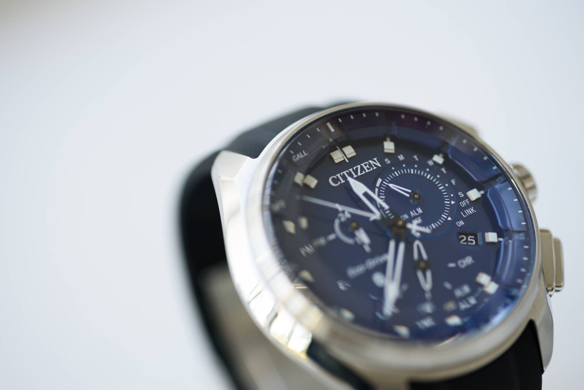 Citizen's $230 luxury watch is only $135 at Amazon for a limited time