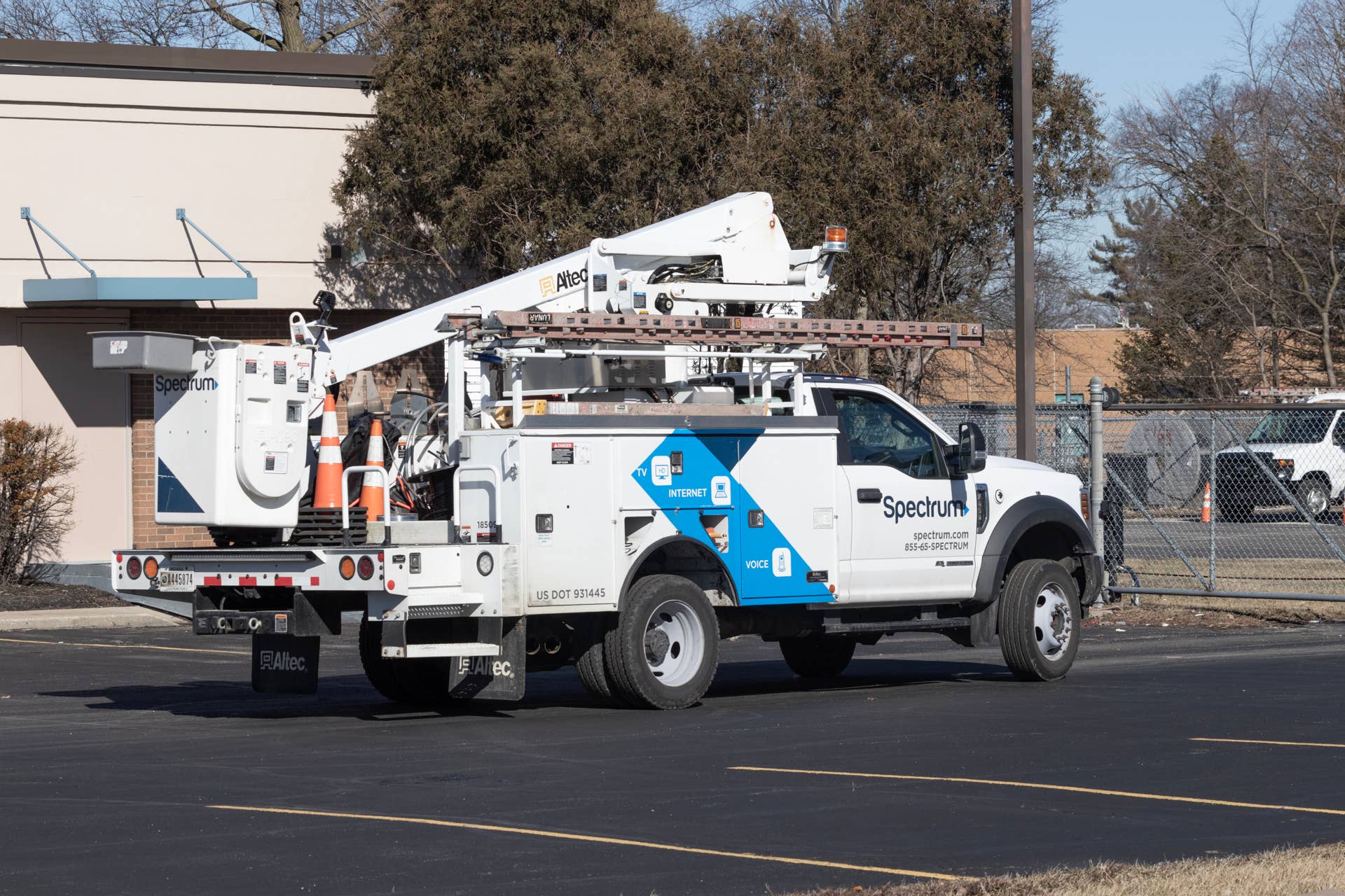 Spectrum Utilities Spectrum makes significant decision as customer losses mount - TheStreet