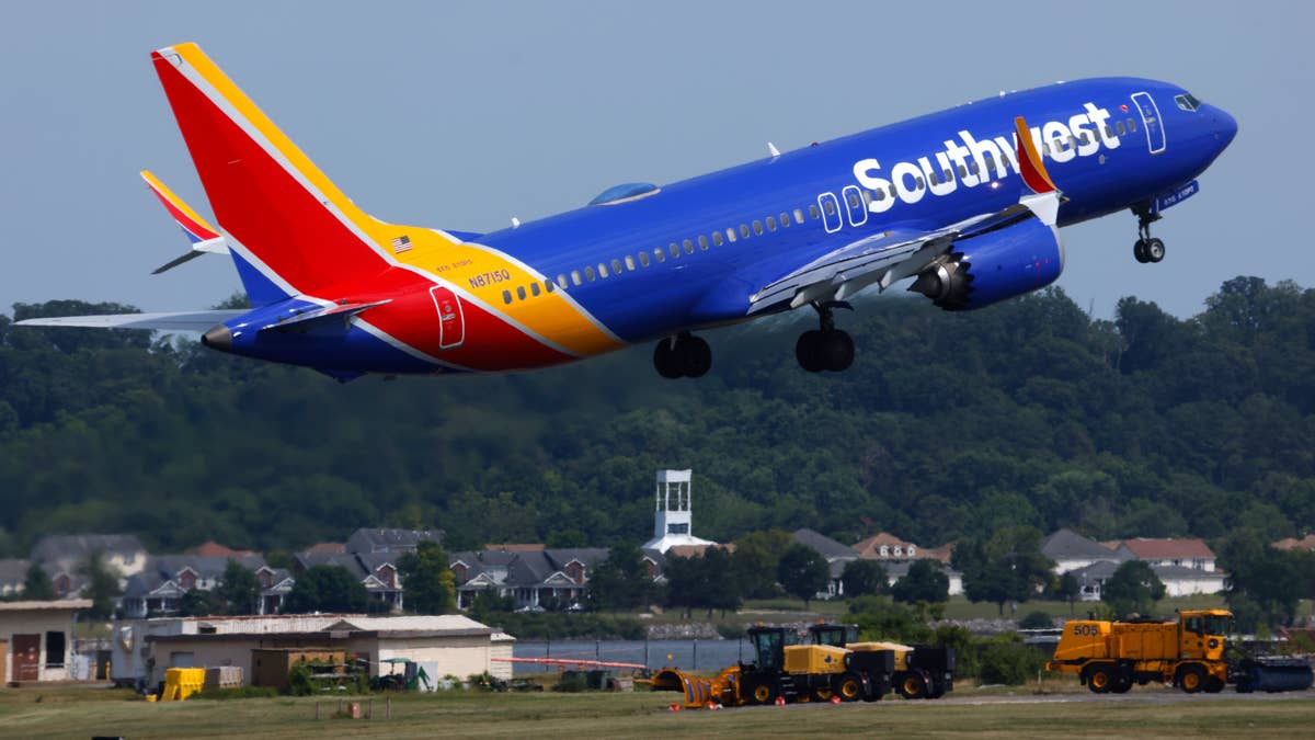 Southwest Airlines leaves rivals flat-footed as bankrupt carrier folds