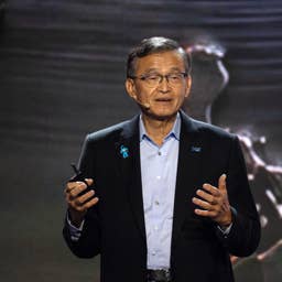 Top-rated analyst sets a jaw-dropping Intel stock price target