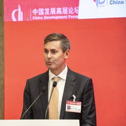 Lilly quietly hands Chinese partner its cancer drug