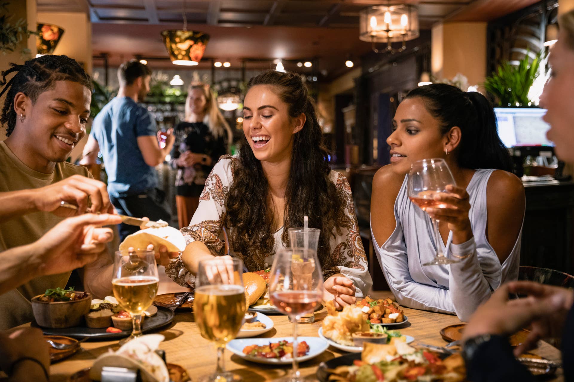 55-year-old dining chain shuts restaurants, targets 70 closings