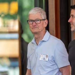 Top analyst resets Apple stock price target ahead of earnings