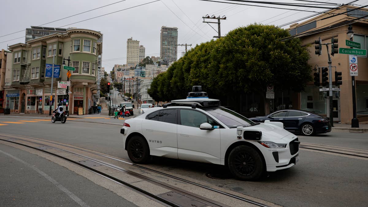Waymo wears out its welcome in major U.S. city as mayor responds