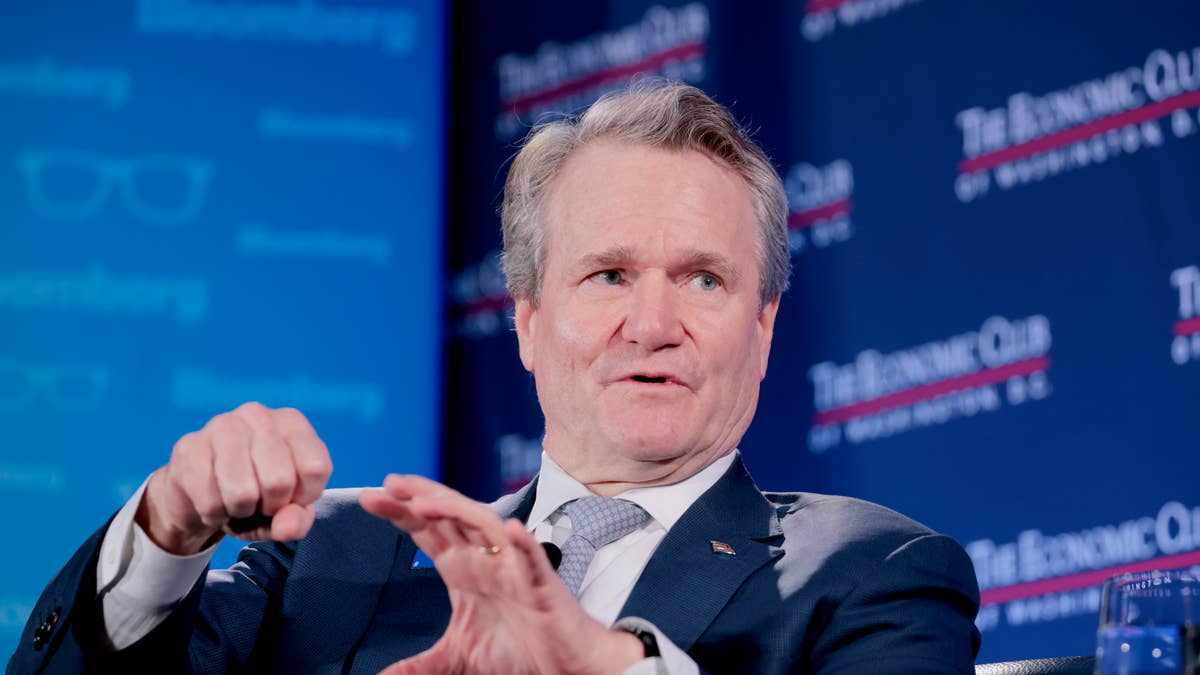 BofA Reverses Rate Outlook, Now Expects Fed Hikes