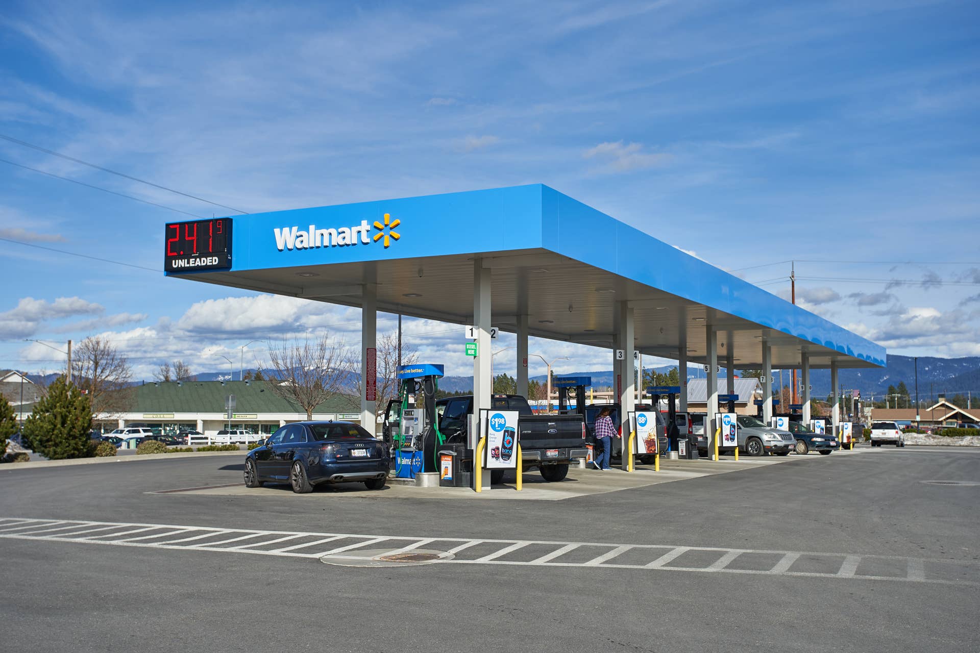 Walmart quietly found a way to undercut Costco on gas