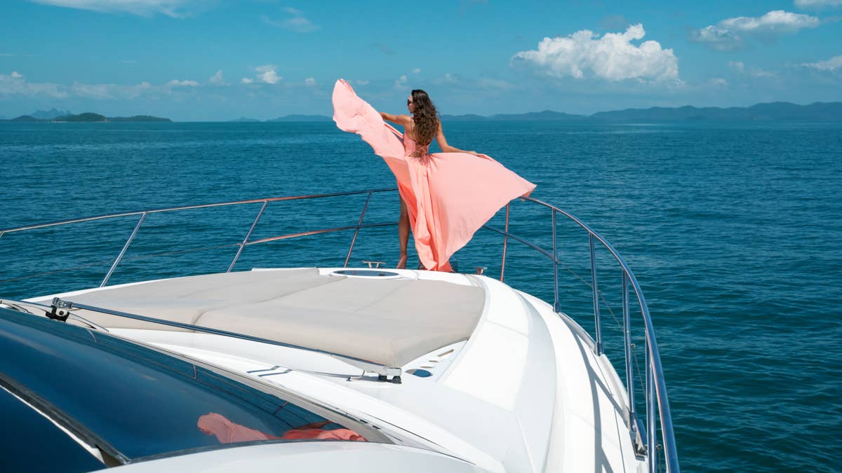 50-year-old boat builder files Chapter 7 and won't deliver