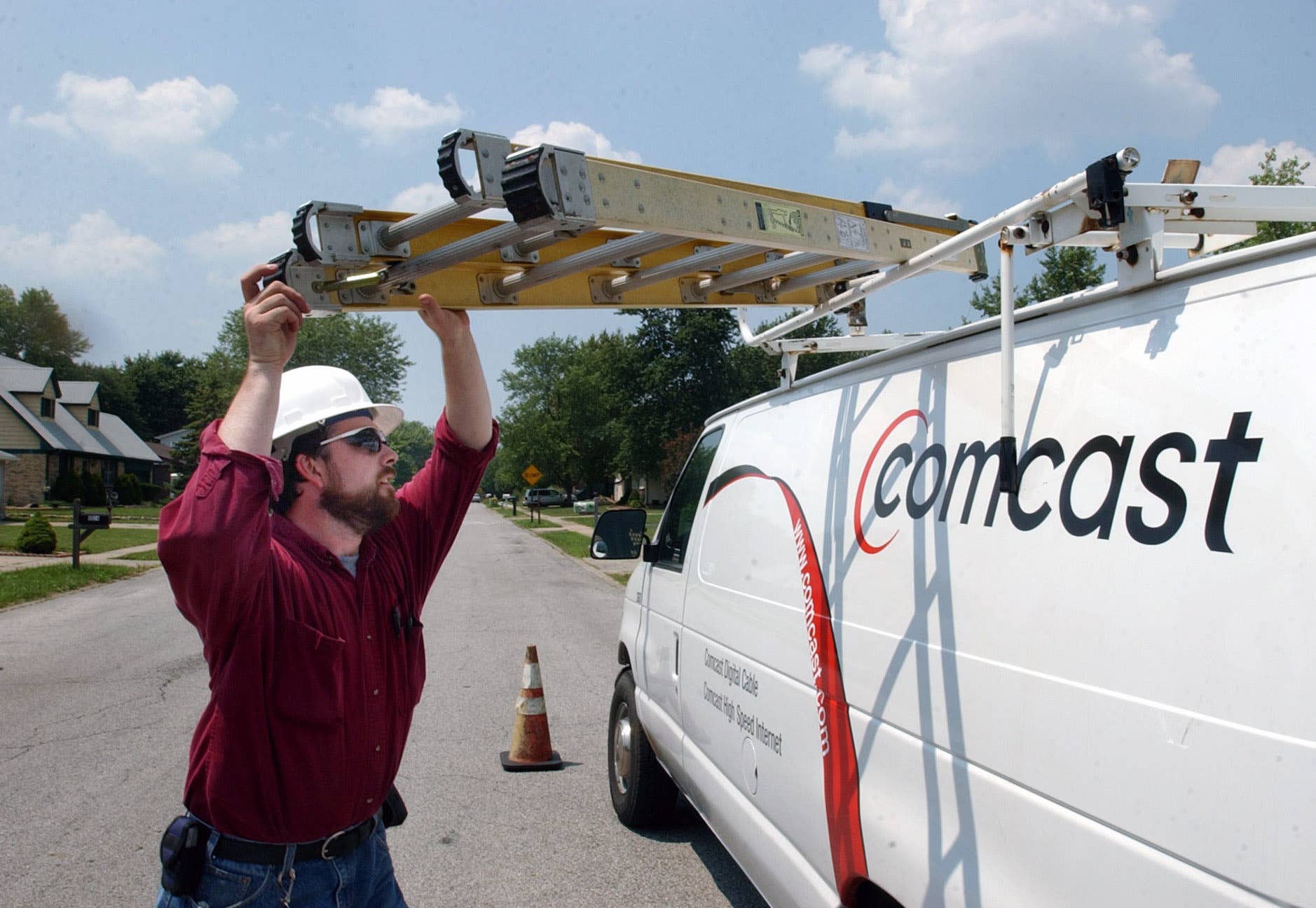 Comcast eyes acquisition of 33-year-old rival amid struggles - TheStreet