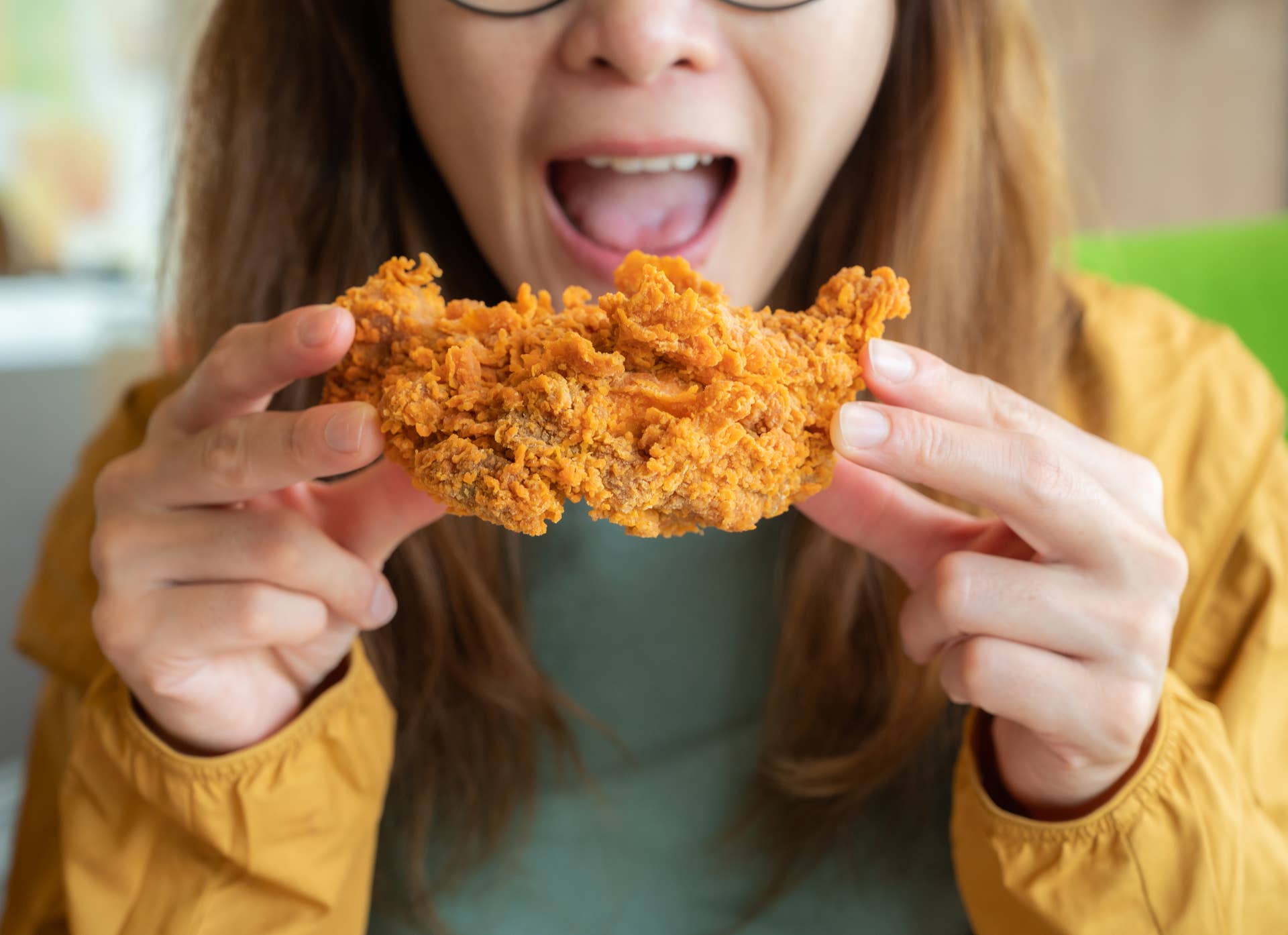 Bankrupt fried chicken chain franchisee sells last 23 locations