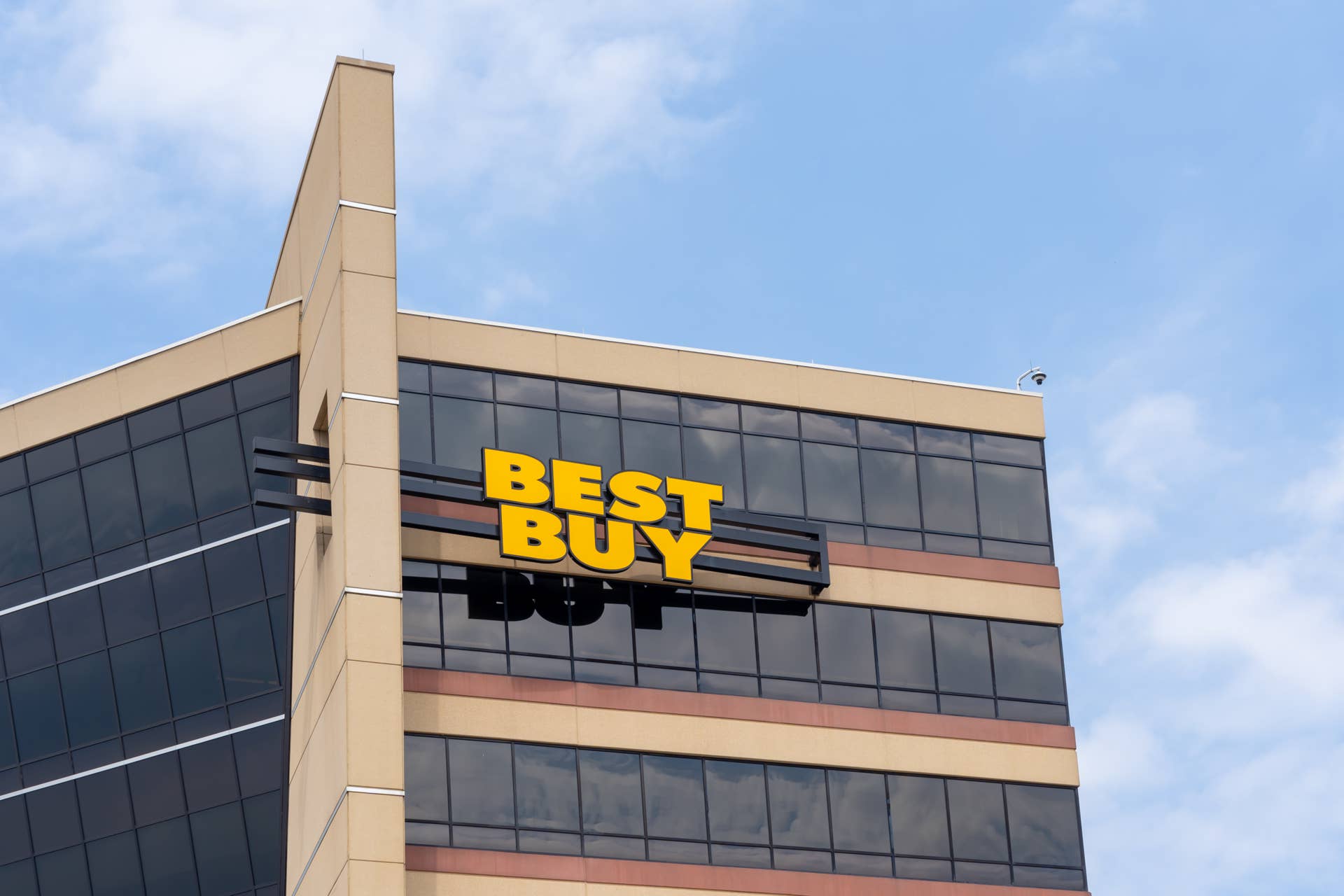 Best Buy's new CEO surprises investors with peculiar plan