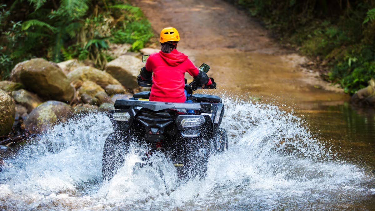 Outdoor retail giant permanently closes stores, and it’s working 