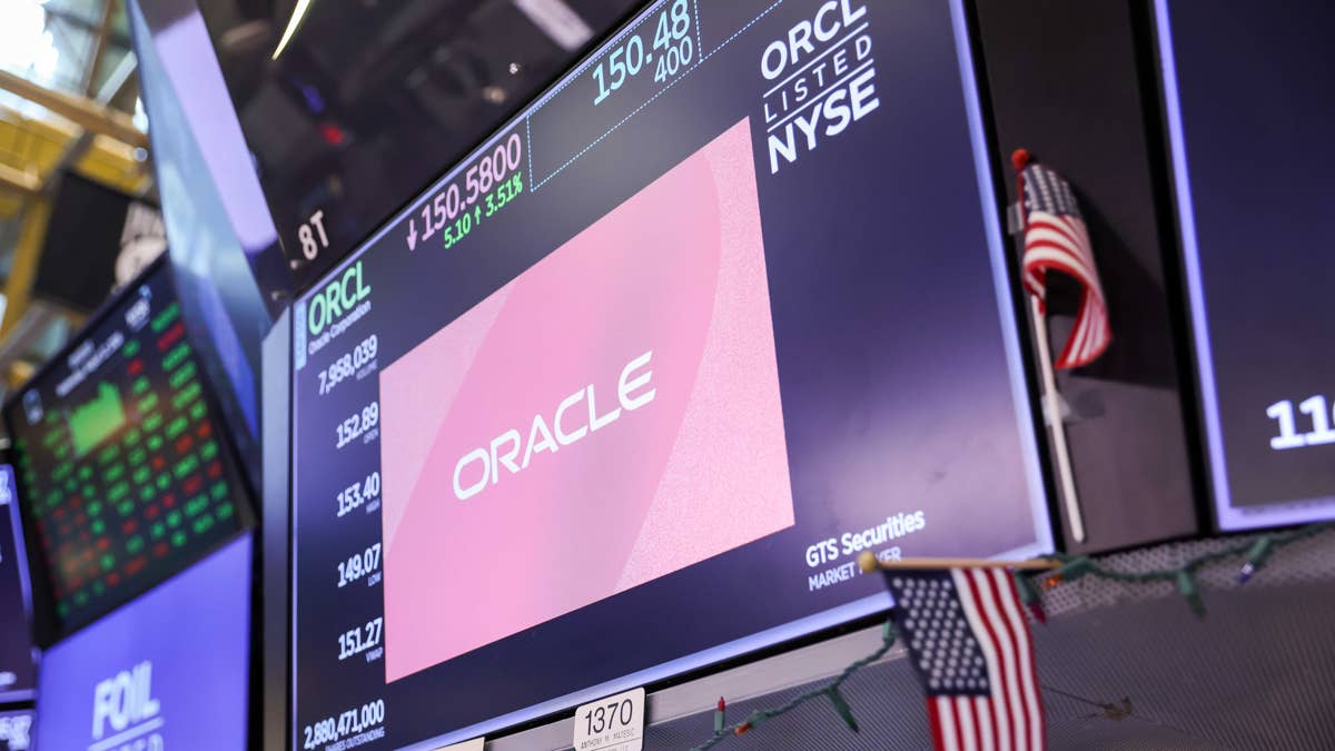 Oracle junk bond fears, debt surge sound alarms for investors