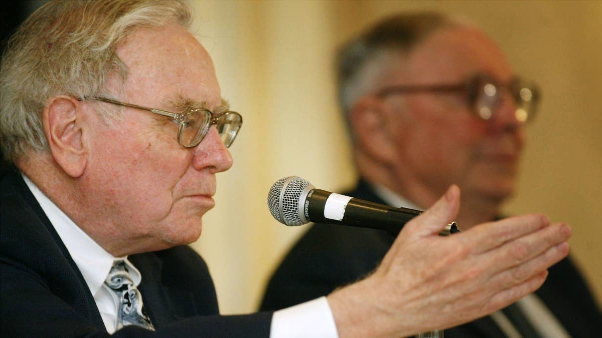 Warren Buffett's Berkshire raises stake in world's largest airline