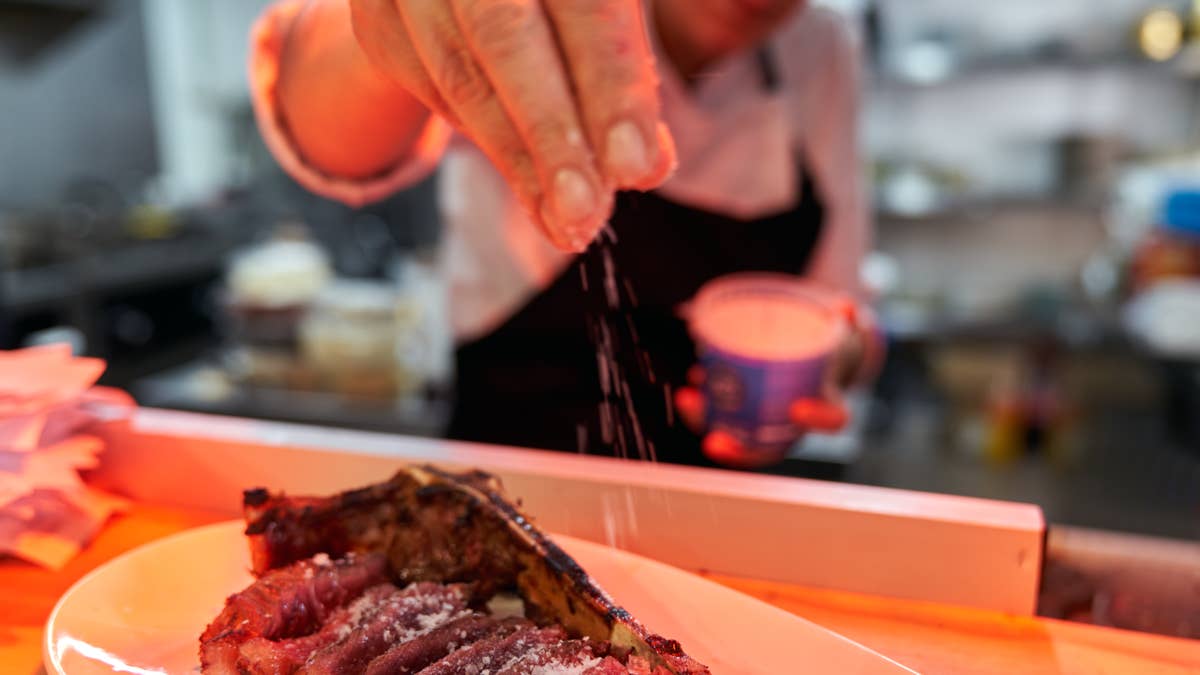 Restaurant giant quietly closes locations across major brands