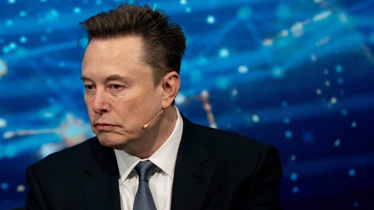 Elon Musk just got into another airline disagreement