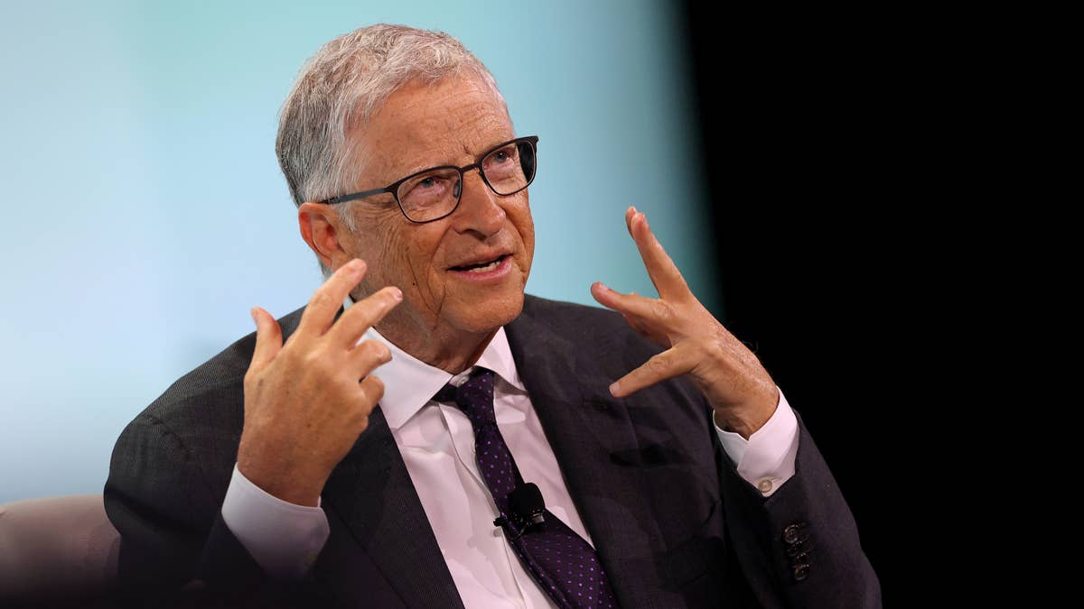 Bill Gates pulls $818M from Berkshire to buy this giant