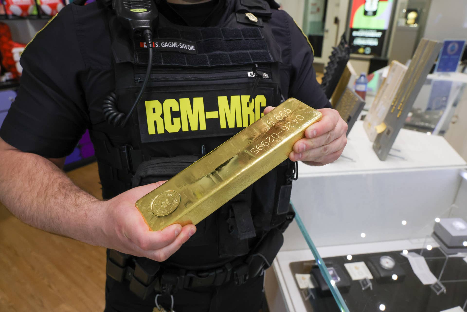 Gold, silver rally off ugly crash, but investors remain on edge - thestreet.com