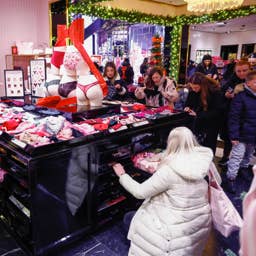 Popular women's retailer closes 38 stores worldwide
