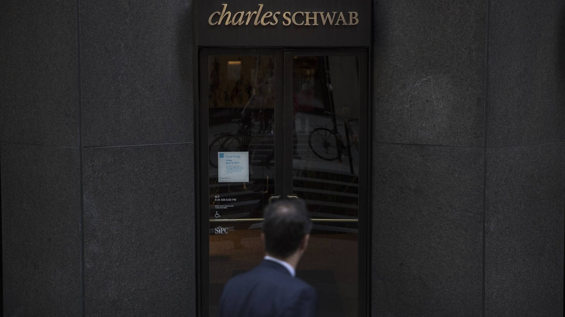 Schwab's tax expert flags a quiet RMD risk for retirees