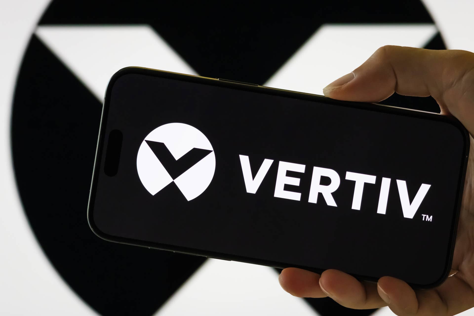 Veteran analyst says buy Vertiv despite huge gains already