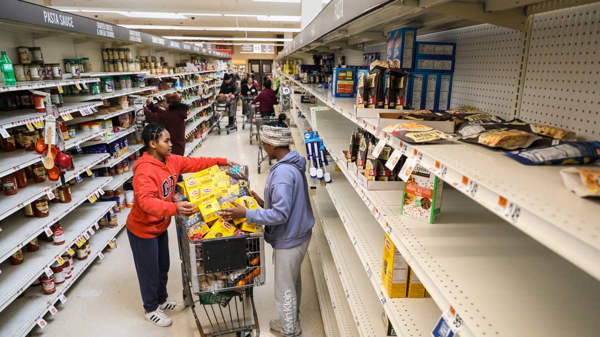 Grocery chain closes its only store in town, leaving locals behind
