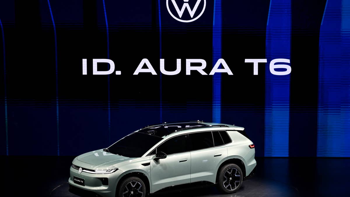 Global EV Tipping Point: Europe and China Shatter Records as VW Cuts ICE Production — image 6